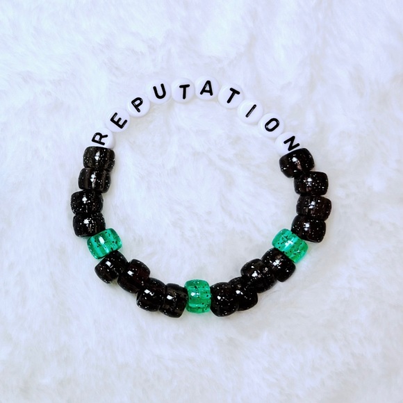 Reputation - Taylor Swift Eras Tour Friendship Bracelets - Mystery Pack (4 pack) - Picture 4 of 4